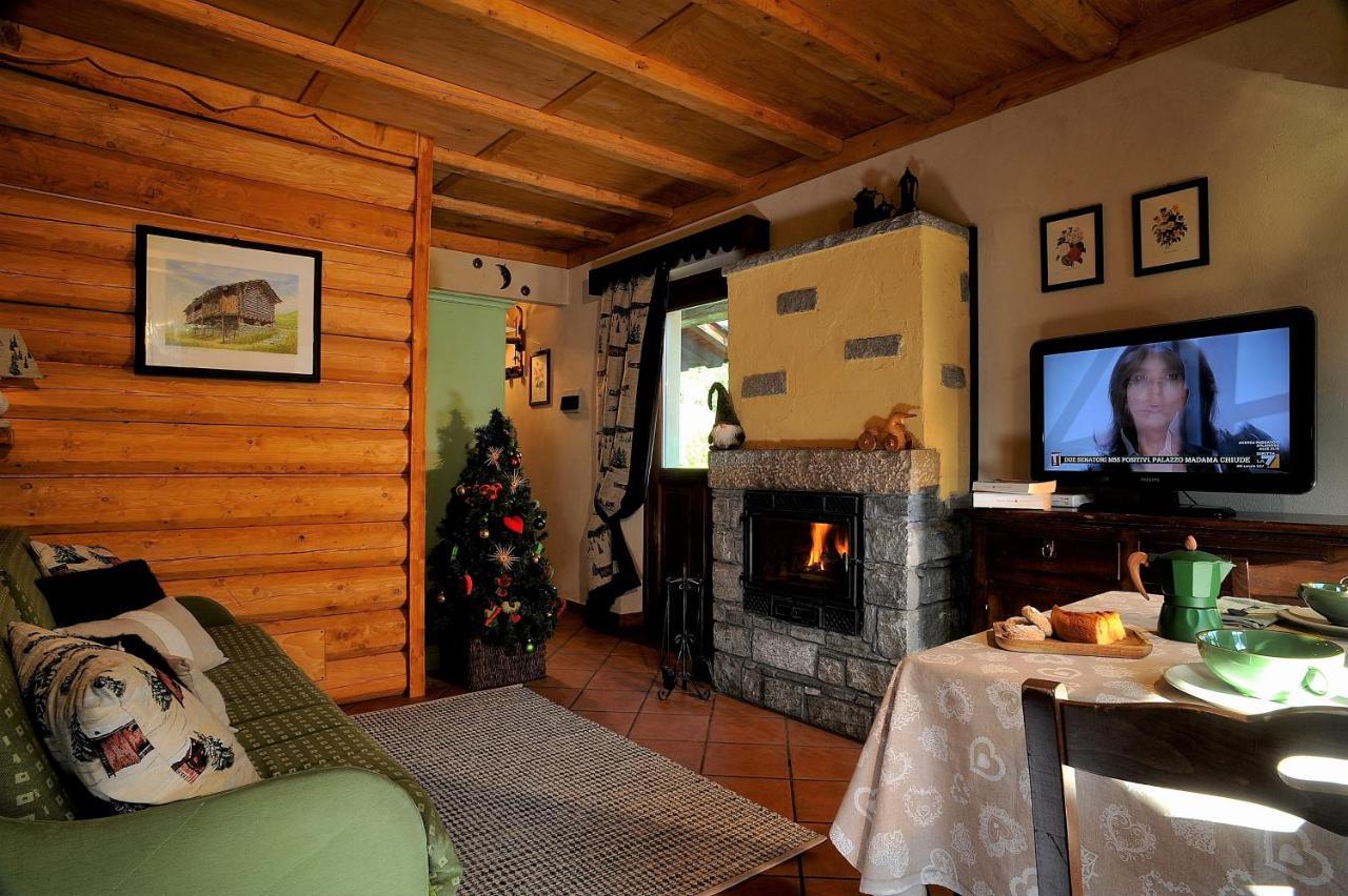 Residence Foyer D'Antan Brusson Eksteriør bilde