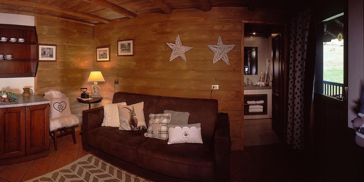 Residence Foyer D'Antan Brusson Eksteriør bilde